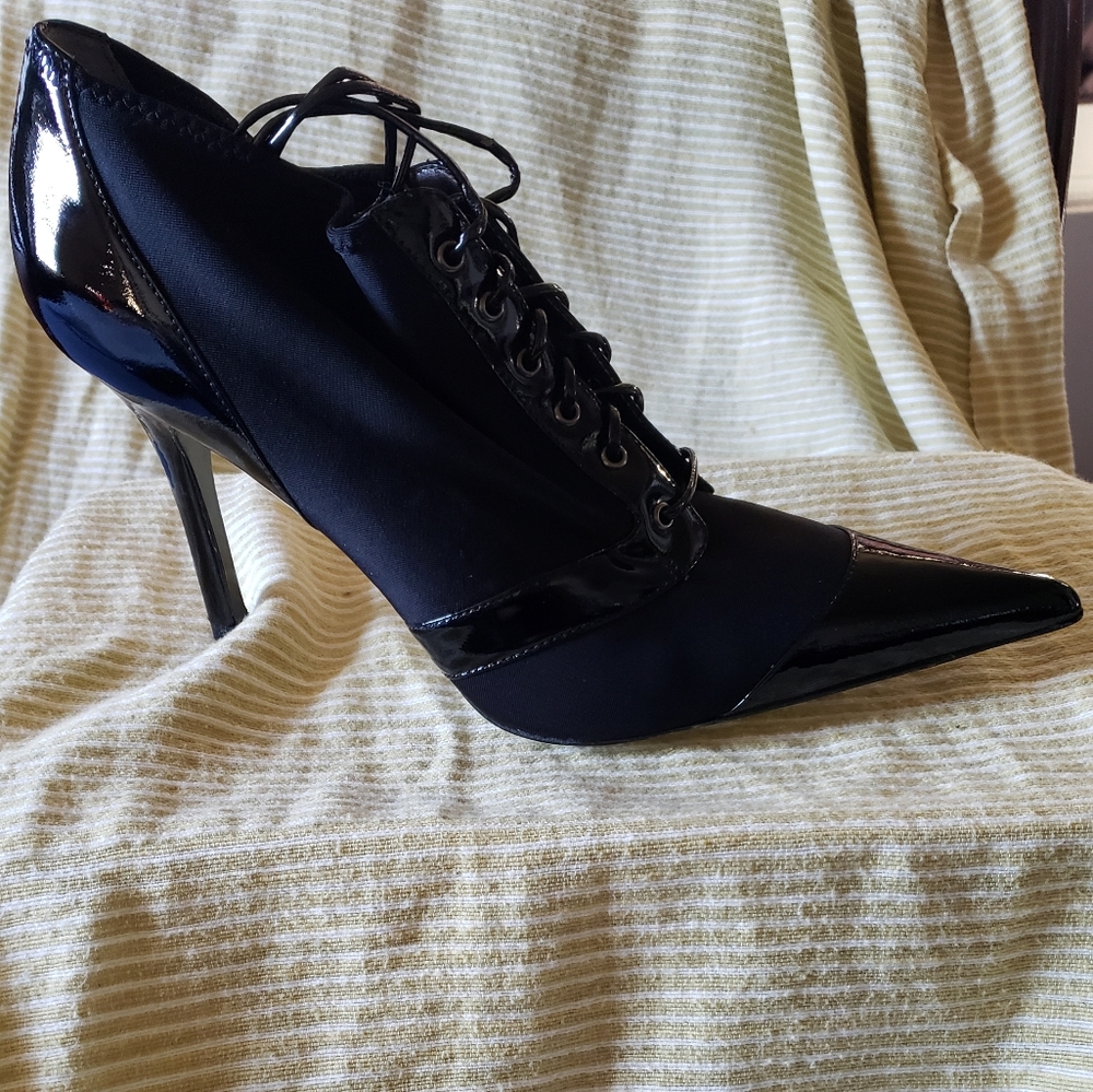 Patent leather stretch bootie - Picture 4 of 4